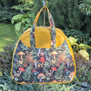 Ovális kézitáska, Táska & Tok, Kézitáska & válltáska, Válltáska, Varrás, MESKA