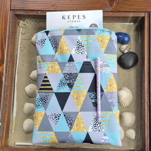 Cipzáras könyvtok gyöngyvászonból, Könyv & Zene, Könyvtok, Varrás, MESKA