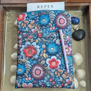 Cipzáras könyvtok gyöngyvászonból - Meska.hu