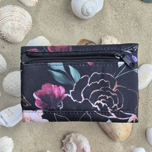 Kisméretű női pénztárca gyöngyvászonból - táska & tok - pénztárca & más tok - pénztárca - női pénztárca - Meska.hu