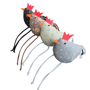 Lakásdekor - húsvéti tyúkok textilből - szürke, barna, fekete árnyalatok, Ünnepi díszek, dekorációk, Húsvéti díszek és dekorációk, Húsvéti asztaldíszek, Varrás, MESKA