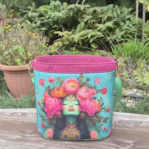 Classica - női válltáska, Táska & Tok, Kézitáska & válltáska, Válltáska, Varrás, MESKA