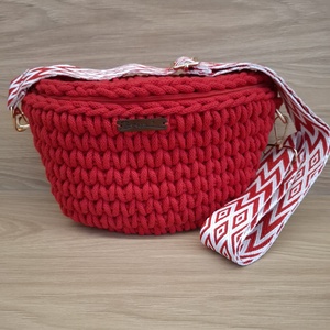 Horgolt Piros búzaszemes crossbody - Meska.hu
