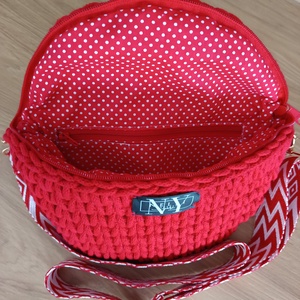 Horgolt Piros búzaszemes crossbody - táska & tok - kézitáska & válltáska - vállon átvethető táska - Meska.hu