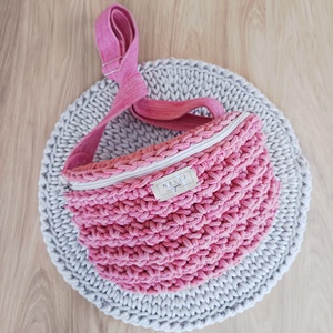 Harmatvirág limitált fonalas horgolt övtáska/crossbody - táska & tok - kézitáska & válltáska - vállon átvethető táska - Meska.hu