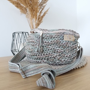 Kalács limitált fonalas horgolt övtáska/crossbody - táska & tok - kézitáska & válltáska - vállon átvethető táska - Meska.hu