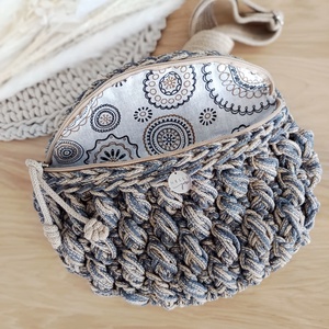 Toboz mintás crossbody, Táska & Tok, Kézitáska & válltáska, Vállon átvethető táska, Horgolás, MESKA