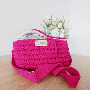 Fukszia horgolt övtáska/crossbody - táska & tok - kézitáska & válltáska - vállon átvethető táska - Meska.hu