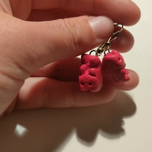 Piros gumimaci fülbevaló - Meska.hu