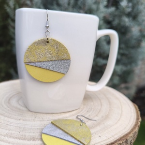 Citrom félhold bőr füli  - ékszer - fülbevaló - lógós kerek fülbevaló - Meska.hu