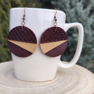 Burgundi félhold bőr füli , Ékszer, Fülbevaló, Lógós kerek fülbevaló, Bőrművesség, MESKA