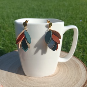 Őszi levelek bőr füli  - ékszer - fülbevaló - lógó fülbevaló - Meska.hu