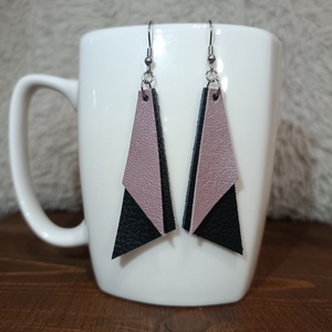 Fekete-halvány lila  bőr füli , Ékszer, Fülbevaló, Lógó fülbevaló, Bőrművesség, MESKA
