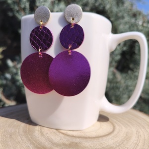 Pink -lila körök bőr füli  - ékszer - fülbevaló - lógó fülbevaló - Meska.hu