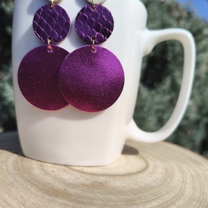 Pink -lila körök bőr füli  - ékszer - fülbevaló - lógó fülbevaló - Meska.hu