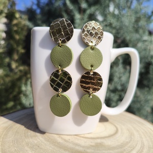 Aranykrokkó-oliva körök bőr füli  - ékszer - fülbevaló - lógó fülbevaló - Meska.hu