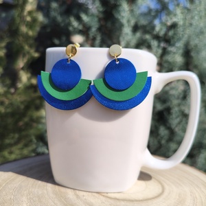 Kék-zöld bőr füli , Ékszer, Fülbevaló, Lógó fülbevaló, Bőrművesség, Termékeim bőripari hulladék bőrből készülnek, így ez a kék-zöld fülbevaló is. Bőr függelék hossza 3..., MESKA