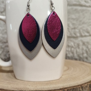 Ezüst - sötétkék-pink  bőr füli , Ékszer, Fülbevaló, Lógó fülbevaló, Bőrművesség, Termékeim bőripari hulladék bőrből készülnek, így ez az ezüst - sötétkék-pink fülbevaló is. Bőr füg..., MESKA