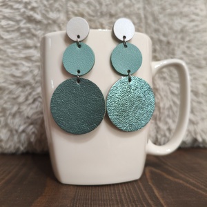 Türkiz -fehér körök bőr füli  - ékszer - fülbevaló - lógó fülbevaló - Meska.hu