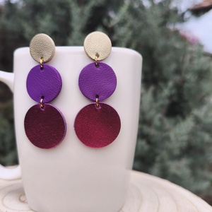 Pezsgő -lila-zöld körök bőr füli  - ékszer - fülbevaló - lógó fülbevaló - Meska.hu