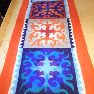 Szárnyas nemez falvédő, egyedi, kézzel készült - ékszer - ékszerszett - Meska.hu