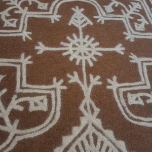 Kiáradás - kézzel készült nemez szőnyeg  - otthon & életmód - lakástextil - szőnyeg - más típusú szőnyeg - Meska.hu