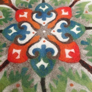 Nemez mandala - sötétbarna - otthon & életmód - lakástextil - falvédő - Meska.hu