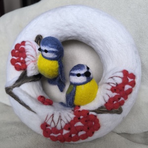 Tűnemezelt ajtódísz - kékcinegék - otthon & életmód - dekoráció - ajtó- és ablak dekoráció - ajtódísz & kopogtató - Meska.hu