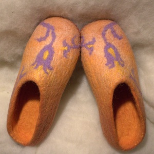Nemezpapucs tulipán mintával, házicipő, mamusz 37-es méret, Ruha & Divat, Cipő & Papucs, Mamusz & Házicipő, Nemezelés, MESKA