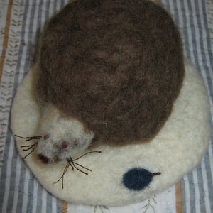 nemez sün - cica párna -  - Meska.hu