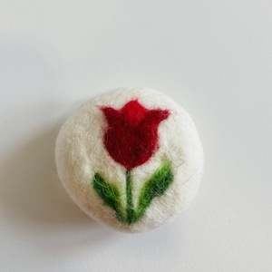 Szeretem a tulipánt :)  nemezelt szappan - otthon & életmód - fürdőszoba - szappantartó - Meska.hu