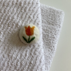 Mosolygós tulipán :) nemez szappan - szépségápolás - szappan & fürdés - fürdősó, fürdőgolyó, habfürdő - Meska.hu