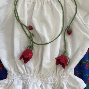 Mese a vállamon - tulipán nemez, Ékszer, Nyaklánc, Hosszú nyaklánc, Nemezelés, MESKA