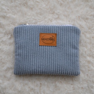 Kis cipzáros nesszeszer (világoskék kordbársony), Táska & Tok, Kézitáska & válltáska, Belső rendező, Varrás, MESKA