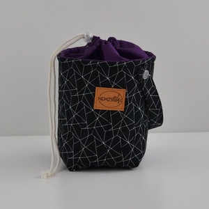 Kis méretű behúzós projekt táska kézimunkához (geometrikus lila behúzóval), Táska & Tok, Kézitáska & válltáska, Kézitáska, Varrás, MESKA