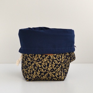 Közepes méretű behúzós projekt táska kézimunkához (arany leveles) - táska & tok - kézitáska & válltáska - kézitáska - Meska.hu