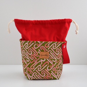 Közepes méretű behúzós projekt táska kézimunkához (cukorpálcás) - táska & tok - kézitáska & válltáska - kézitáska - Meska.hu