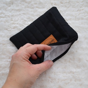 Kis cipzáros nesszeszer (fekete) - táska & tok - kézitáska & válltáska - belső rendező - Meska.hu