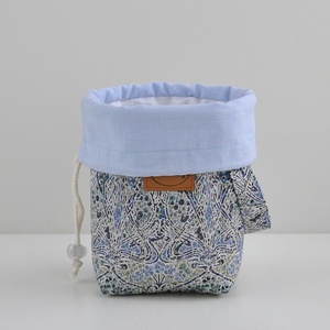 Kis méretű behúzós projekt táska kézimunkához (világoskék Liberty Ianthe Blossom B Tana Lawn) - táska & tok - kézitáska & válltáska - kézitáska - Meska.hu