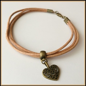 Egyedi natúr valódi bőr karkötő bronz szív függővel - Meska.hu