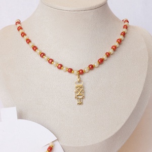 Diótörő medálos nyaklánc � rozsdamentes acél, arany bevonat (18K), kásagyöngy, Ékszer, Nyaklánc, Medálos nyaklánc, , MESKA