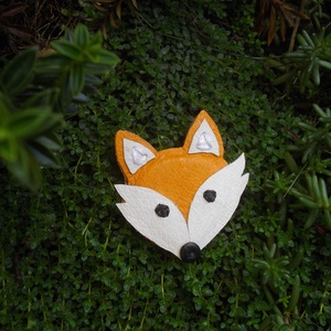 Rókás bőr kitűző - ékszer - kitűző és bross - Meska.hu