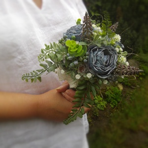 Régi tölcsérbe kötött csokor akár menyasszonyi csokornak is - otthon & életmód - virágdekoráció - virágok - virágcsokor - Meska.hu