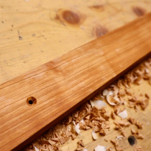 Rejtett mágneses fali késtartó - Meska.hu