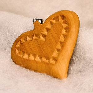 Szív medálos nyakék - Meska.hu