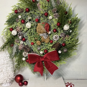 Adventi kopogtató, élethű műfenyővel, macival - karácsony - adventi díszek - adventi ajtódísz - Meska.hu