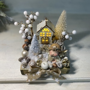 Adventi asztaldísz  ledes faházzal angyallal - Meska.hu