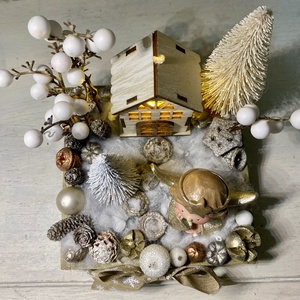 Adventi asztaldísz  ledes faházzal angyallal - karácsony - adventi díszek - adventi asztaldísz - Meska.hu