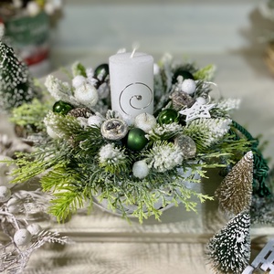 Adventi asztaldísz fonott kaspóban. - Meska.hu