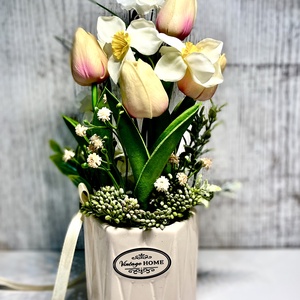 Tulipán és nárcisz kerámiakaspóban -  - Meska.hu